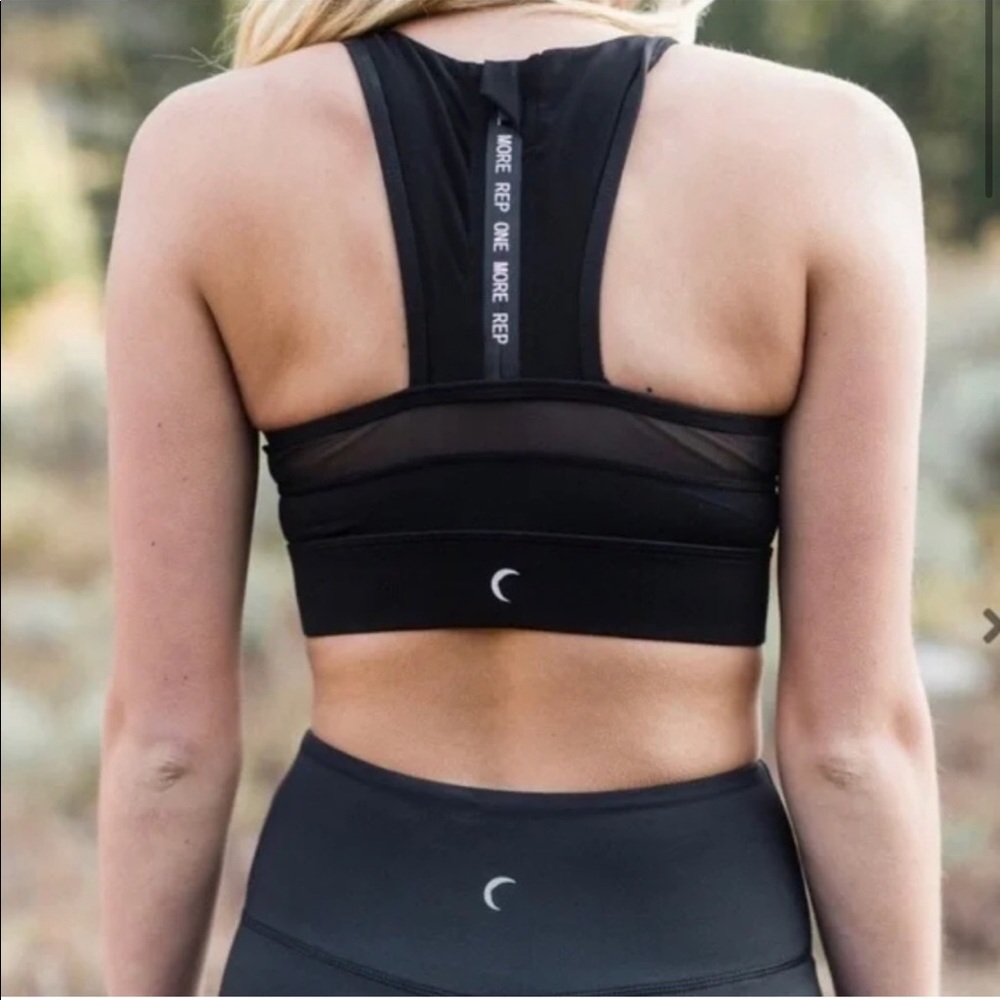 Zyia Active Black One More Rep High Neck Sports Bra - Medium